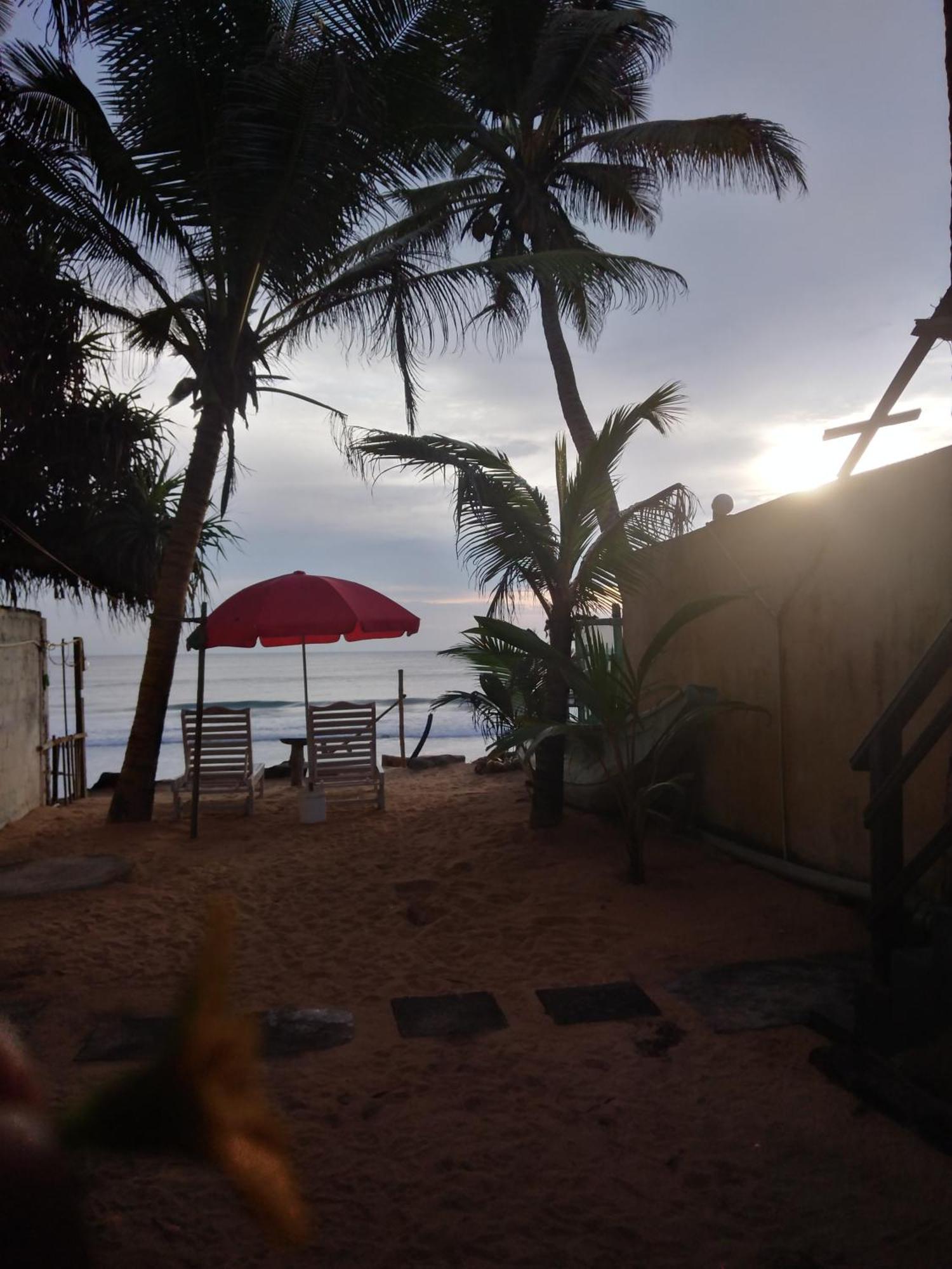 Uma Beach Home Boossa Exterior photo